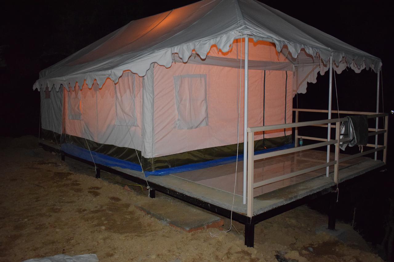 מוסורי Ghughuti Resort מראה חיצוני תמונה