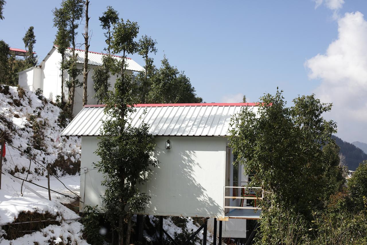 מוסורי Ghughuti Resort מראה חיצוני תמונה
